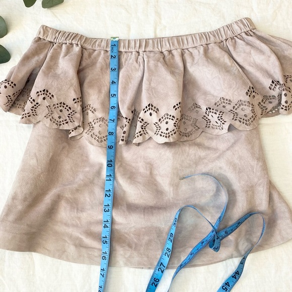 LaMarque Renuka Off-The-Shoulder Suede Top in Lilac - Picture 6 of 13